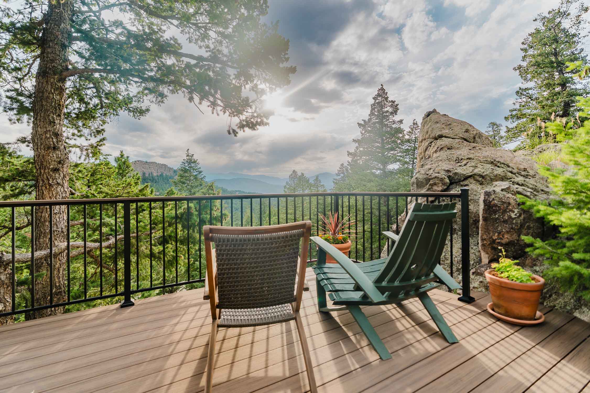 Your Premier Award-Winning Deck Experts